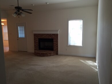 918 Bay Laurel Cir, Warner Robins, GA 31088 - photo 3
