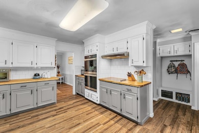 3-web-or-mls-242 Siloam Rd 1