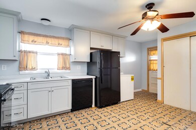 Quaint Oldham County Ranch