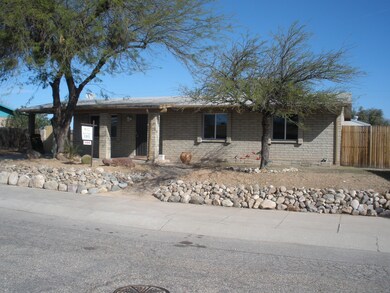 8561 Desert Aire (3)