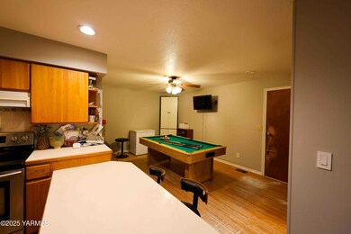 3A797DD9-1CA4-4AB6-A6C0-4F9AF87DCDAD