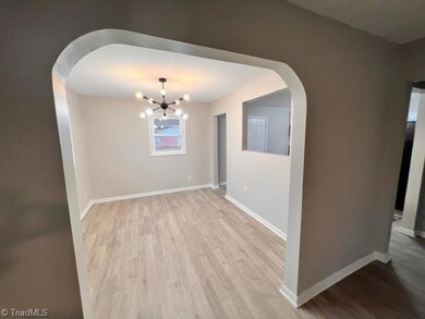 533 Warriner St, Reidsville, NC 27320 - photo 5