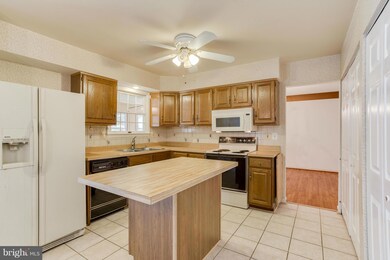 609 Saint Paul Ave, Reisterstown, MD 21136 - photo 2