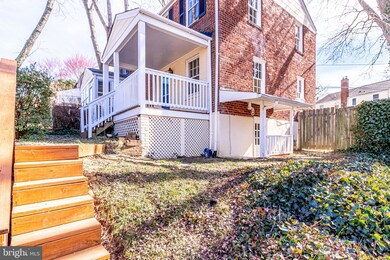 2701 Farmington Dr, Alexandria, VA 22303 - photo 3