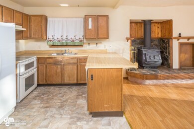 3811 E Ruth Drive Wasilla AK-large-008-2