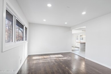 2651 Ridgeway Rd, Manchester, NJ 08759 - photo 4