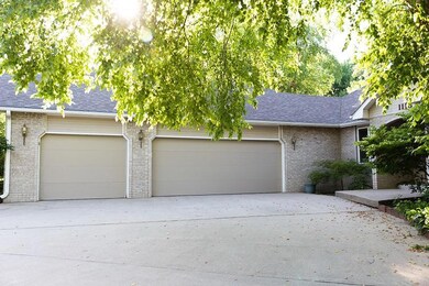 1113 Tayside Cir-63