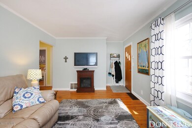 1357 Lewison Ave NE, Grand Rapids, MI 49505 - photo 5