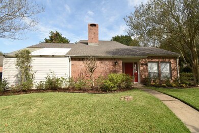 10302 Briar Dr, Houston, TX 77042 - photo 2