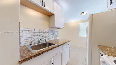 830 NW 3rd St, Homestead, FL 33034 - photo 4