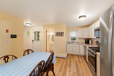 130 Darwin St, Woonsocket, RI 02895 - photo 4