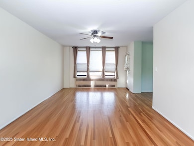 Grant Terrace Condominium unit 3J, Staten Island, NY 10306 - photo 4