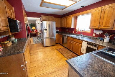 1728 Country Rd W, Bismarck, ND 58503 - photo 5