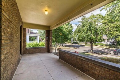 649 Euclaire Ave02