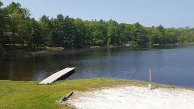 190 Aspen Dr, Milford, PA 18337 - photo 4