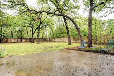 725 Kiowa Dr E, Gainesville, TX 76240 - photo 5