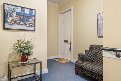 9509 Delphinium St 201-09