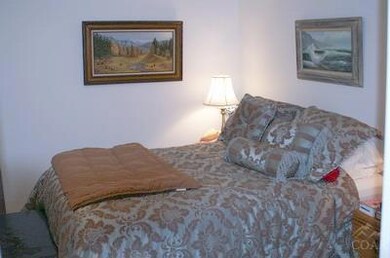 3395 SW Obsidian Ave, Redmond, OR 97756 - photo 5