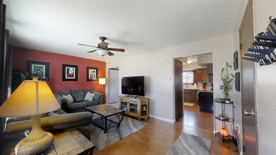 2024 9th St NW, Minot, ND 58703 - photo 2