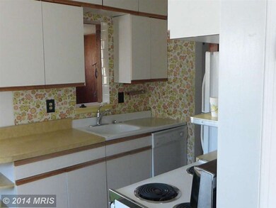 1420 Quinwood St, Hyattsville, MD 20783 - photo 2