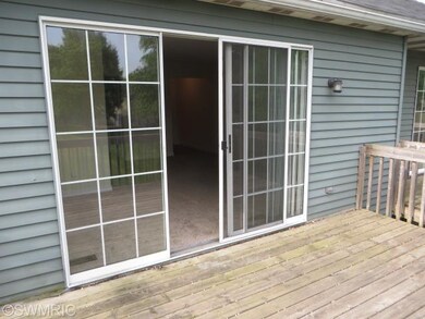 721 Pinckney Ct NW unit D, Comstock Park, MI 49321 - photo 4