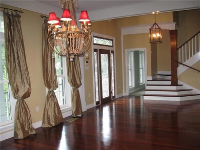 Formal Dining