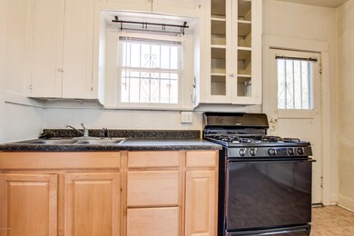 322 N Cherry Ave, Tucson, AZ 85719 - photo 6