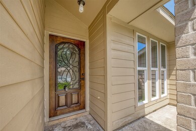 7331 Wood Bluff Blvd, Houston, TX 77040 - photo 2