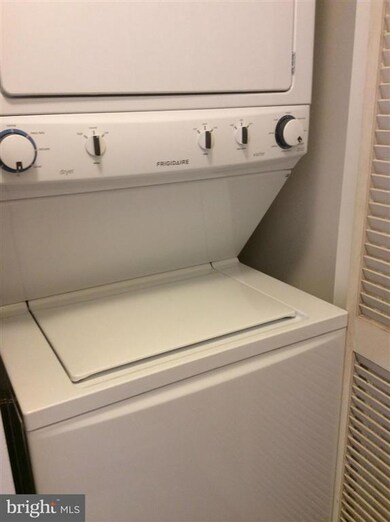 19947 Dunstable Cir, Germantown, MD 20876 - photo 4