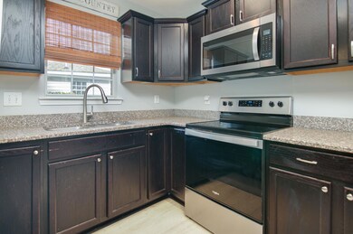 3276QueensgateWay.CasaVerdeMediaLLC7