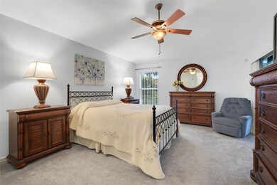 5304 Fantasy Way unit 2, Leesburg, FL 34748 - photo 6