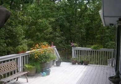 117 Granite Dr, Hawley, PA 18428 - photo 2