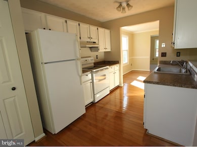 8121 Arrowhead Ct, Frederick, MD 21702 - photo 7