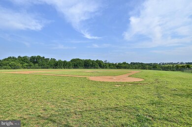 12018 Chestnut Glen Rd, Clarksburg, MD 20871 - photo 3