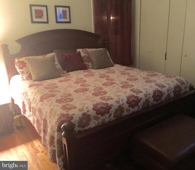 105 W Mill Ave, Capitol Heights, MD 20743 - photo 3