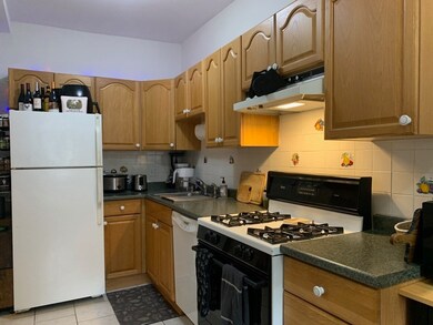 9 Regent Cir unit 1, Brookline, MA 02445 - photo 3