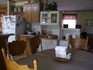 825 Red Williams Rd, Crossville, TN 38571 - photo 6