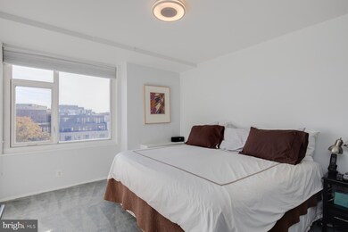 Dupont East Condominium unit 816, Washington, DC 20036 - photo 2