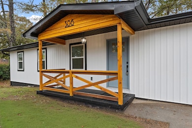 306 Michael St, Thomson, GA 30824 - photo 2