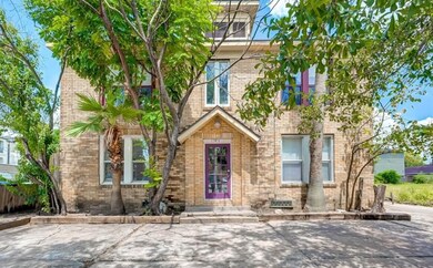 1748 Richmond Ave unit 2, Houston, TX 77098 - photo 2