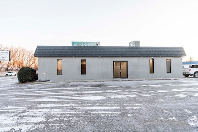 1119 N 42nd St, Grand Forks, ND 58203 - photo 5