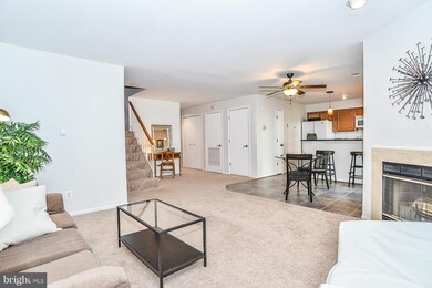 12892 Grays Pointe Rd unit A, Fairfax, VA 22033 - photo 7