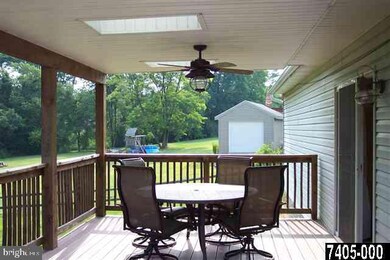 420 Abbey Dr, Mount Wolf, PA 17347 - photo 3