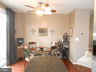 9249 Alvyn Lake Cir, Bristow, VA 20136 - photo 3