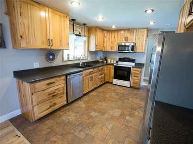 107 Stahl Rd, Cut Bank, MT 59427 - photo 6