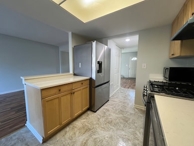 936 Cardiff Ct, Schaumburg, IL 60194 - photo 4