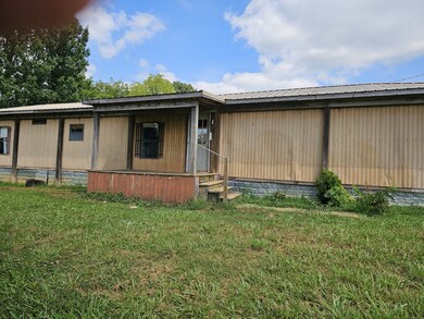 681 Whitaker Rd, Shelbyville, TN 37160 - photo 2