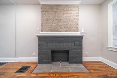 421 Zimpfer St-16