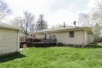 3923 E 28th St, Des Moines, IA 50317 - photo 5