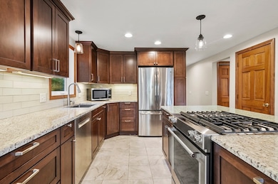 14 Longview Ave, Webster, MA 01570 - photo 7